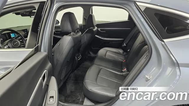 2025 Hyundai Sonata The Edge (DN8) 2.0 LPG(Rent) Sold VIN KMHL341DBSA475343 – exterior detail 2025 Hyundai Sonata The Edge (DN8) 2.0 LPG(Rent) Sold VIN KMHL341DBSA475343 – exterior detail