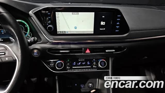 2022 Hyundai Sonata Hybrid (DN8) Inspiration Sold VIN KMHL341JBNA040130 – rear exterior 2022 Hyundai Sonata Hybrid (DN8) Inspiration Sold VIN KMHL341JBNA040130 – rear exterior