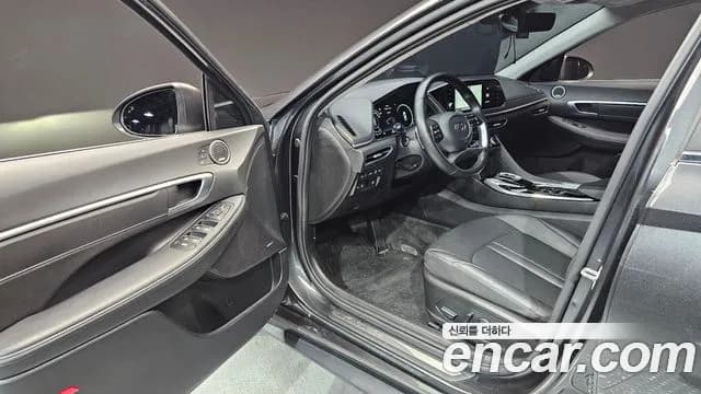 2022 Hyundai Sonata Hybrid (DN8) Inspiration Sold VIN KMHL341JBNA040130 – interior seats 2022 Hyundai Sonata Hybrid (DN8) Inspiration Sold VIN KMHL341JBNA040130 – interior seats