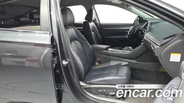 2022 Hyundai Sonata Hybrid (DN8) Inspiration Sold VIN KMHL341JBNA041514 – trunk area 2022 Hyundai Sonata Hybrid (DN8) Inspiration Sold VIN KMHL341JBNA041514 – trunk area
