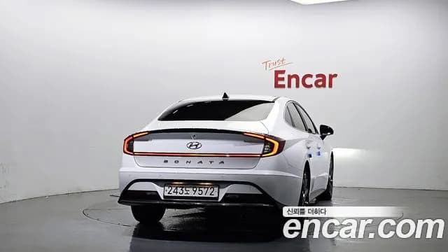 2022 Hyundai Sonata Hybrid (DN8) Inspiration Sold VIN KMHL341JBNA049504 – side profile 2022 Hyundai Sonata Hybrid (DN8) Inspiration Sold VIN KMHL341JBNA049504 – side profile