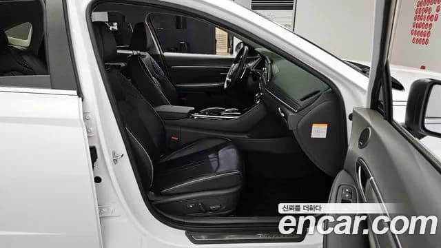 2022 Hyundai Sonata Hybrid (DN8) Inspiration Sold VIN KMHL341JBNA049504 – trunk area 2022 Hyundai Sonata Hybrid (DN8) Inspiration Sold VIN KMHL341JBNA049504 – trunk area