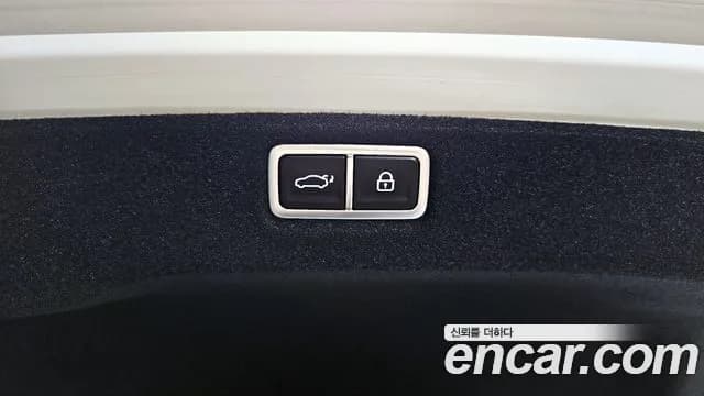 2024 Hyundai Sonata The Edge (DN8) 1.6 Turbo Sold VIN KMHL6412BRA335516 – interior seats 2024 Hyundai Sonata The Edge (DN8) 1.6 Turbo Sold VIN KMHL6412BRA335516 – interior seats