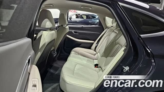 2026 Hyundai Sonata The Edge (DN8) 1.6 Turbo Sold VIN KMHL6412BTA573332 – interior seats 2026 Hyundai Sonata The Edge (DN8) 1.6 Turbo Sold VIN KMHL6412BTA573332 – interior seats
