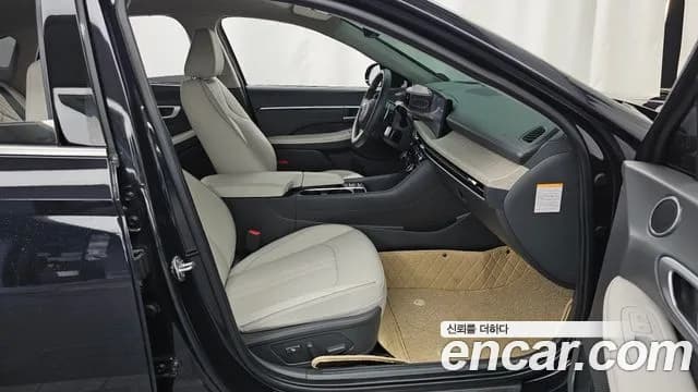 2024 Hyundai Sonata The Edge Hybrid (DN8) Inspiration Sold VIN KMHL641JBRA095626 – exterior detail 2024 Hyundai Sonata The Edge Hybrid (DN8) Inspiration Sold VIN KMHL641JBRA095626 – exterior detail