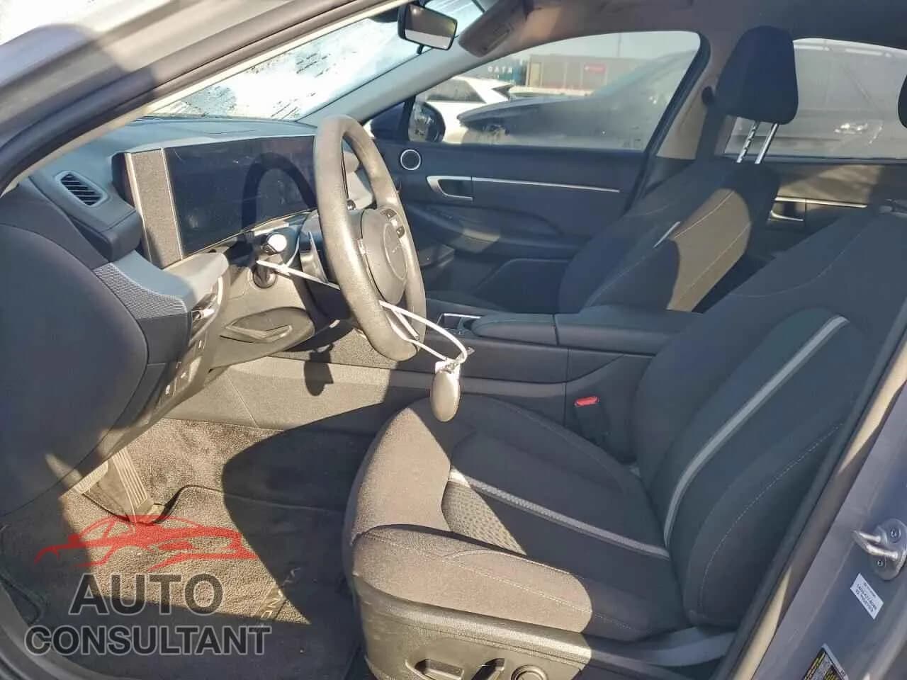 2024 HYUNDAI SONATA Damaged VIN KMHL64JA7RA419752 – exterior detail 2024 HYUNDAI SONATA Damaged VIN KMHL64JA7RA419752 – exterior detail