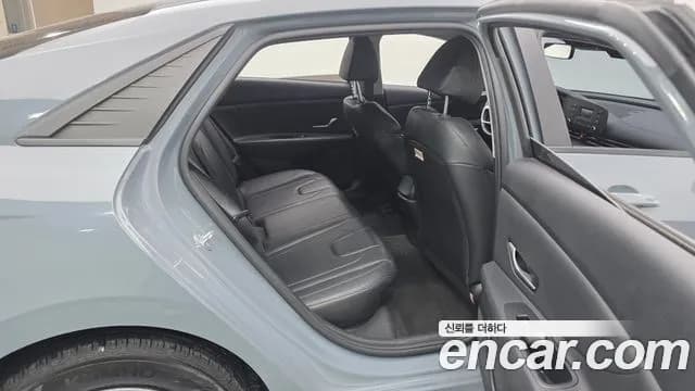 2021 Hyundai Avante (CN7) 1.6 LPi (Rental Car) Sold VIN KMHLL41ABMU244475 – rear exterior 2021 Hyundai Avante (CN7) 1.6 LPi (Rental Car) Sold VIN KMHLL41ABMU244475 – rear exterior