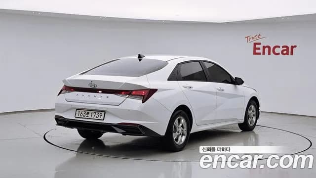 2023 Hyundai Avante (CN7) 1.6 LPi (Rental Car) Sold VIN KMHLL41ABPU353567 – exterior detail 2023 Hyundai Avante (CN7) 1.6 LPi (Rental Car) Sold VIN KMHLL41ABPU353567 – exterior detail