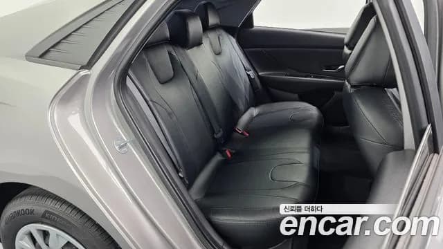 2021 Hyundai Avante (CN7) 1.6 Sold VIN KMHLL41EEMU022347 – side profile 2021 Hyundai Avante (CN7) 1.6 Sold VIN KMHLL41EEMU022347 – side profile