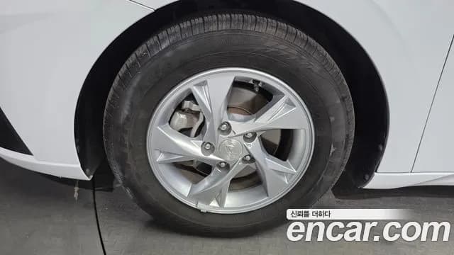 2021 Hyundai Avante (CN7) 1.6 Sold VIN KMHLL41EEMU175329 – rear exterior 2021 Hyundai Avante (CN7) 1.6 Sold VIN KMHLL41EEMU175329 – rear exterior