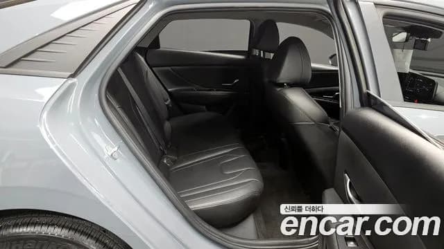 2021 Hyundai Avante (CN7) 1.6 Sold VIN KMHLL41EEMU236617 – front exterior 2021 Hyundai Avante (CN7) 1.6 Sold VIN KMHLL41EEMU236617 – front exterior