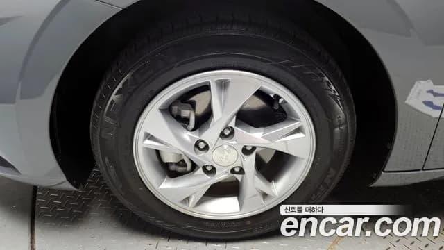 2021 Hyundai Avante (CN7) 1.6 Sold VIN KMHLL41EEMU236617 – undercarriage 2021 Hyundai Avante (CN7) 1.6 Sold VIN KMHLL41EEMU236617 – undercarriage