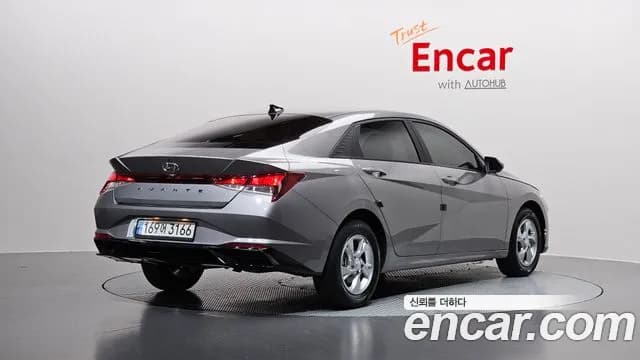 2023 Hyundai Avante (CN7) 1.6 Sold VIN KMHLL41EEPU390541 – exterior detail 2023 Hyundai Avante (CN7) 1.6 Sold VIN KMHLL41EEPU390541 – exterior detail