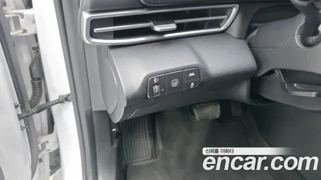 2021 Hyundai Avante Hybrid (CN7) Smart Sold VIN KMHLL41JGMU011246 – undercarriage 2021 Hyundai Avante Hybrid (CN7) Smart Sold VIN KMHLL41JGMU011246 – undercarriage