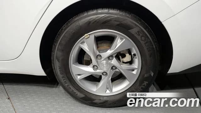 2021 Hyundai Avante (CN7) 1.6 LPi Sold VIN KMHLM41ABMU011786 – trunk area 2021 Hyundai Avante (CN7) 1.6 LPi Sold VIN KMHLM41ABMU011786 – trunk area