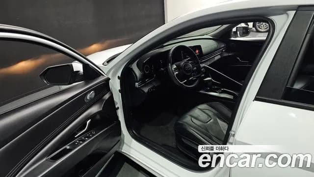2023 Hyundai Avante (CN7) 1.6 LPi Sold VIN KMHLM41ABPU519625 – interior seats 2023 Hyundai Avante (CN7) 1.6 LPi Sold VIN KMHLM41ABPU519625 – interior seats