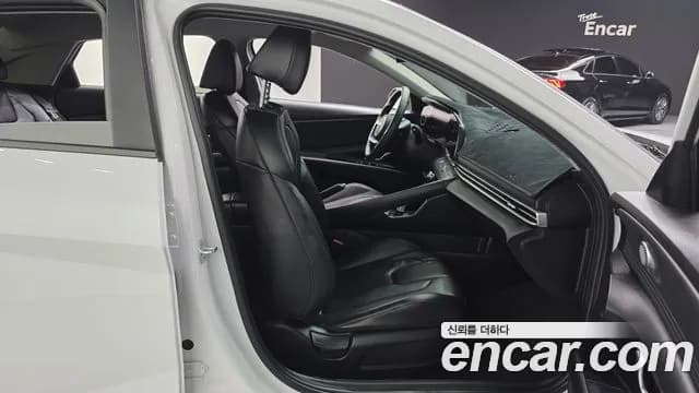 2021 Hyundai Avante (CN7) 1.6 Sold VIN KMHLM41EEMU014002 – interior seats 2021 Hyundai Avante (CN7) 1.6 Sold VIN KMHLM41EEMU014002 – interior seats