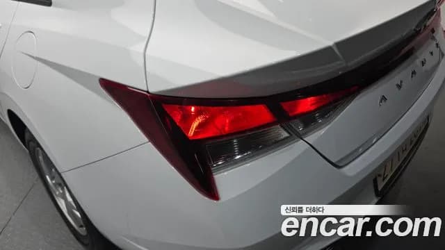 2021 Hyundai Avante (CN7) 1.6 Sold VIN KMHLM41EEMU027504 – exterior detail 2021 Hyundai Avante (CN7) 1.6 Sold VIN KMHLM41EEMU027504 – exterior detail