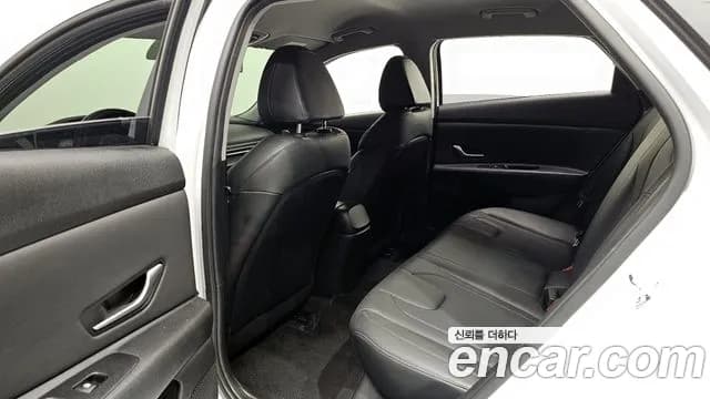 2021 Hyundai Avante (CN7) 1.6 Sold VIN KMHLM41EEMU028832 – front exterior 2021 Hyundai Avante (CN7) 1.6 Sold VIN KMHLM41EEMU028832 – front exterior