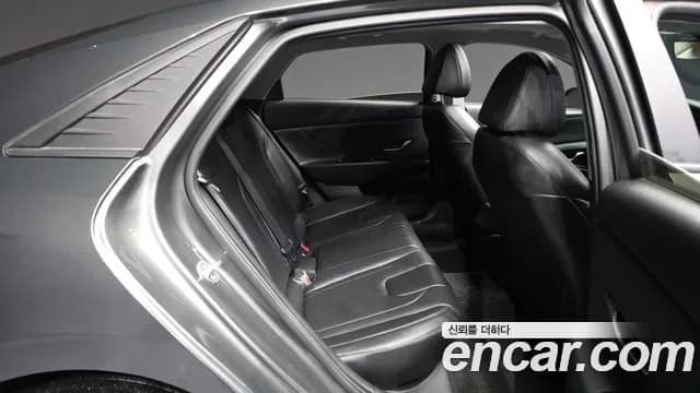 2021 Hyundai Avante (CN7) 1.6 Sold VIN KMHLM41EEMU043891 – interior seats 2021 Hyundai Avante (CN7) 1.6 Sold VIN KMHLM41EEMU043891 – interior seats