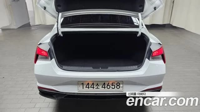 2021 Hyundai Avante (CN7) 1.6 Sold VIN KMHLM41EEMU101012 – exterior detail 2021 Hyundai Avante (CN7) 1.6 Sold VIN KMHLM41EEMU101012 – exterior detail