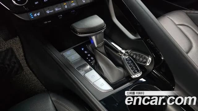 2021 Hyundai Avante (CN7) 1.6 Sold VIN KMHLM41EEMU101012 – trunk area 2021 Hyundai Avante (CN7) 1.6 Sold VIN KMHLM41EEMU101012 – trunk area