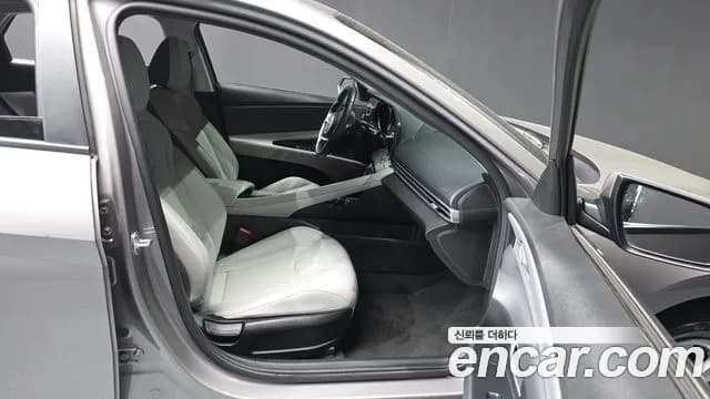 2021 Hyundai Avante (CN7) 1.6 Sold VIN KMHLM41EEMU132117 – exterior detail 2021 Hyundai Avante (CN7) 1.6 Sold VIN KMHLM41EEMU132117 – exterior detail