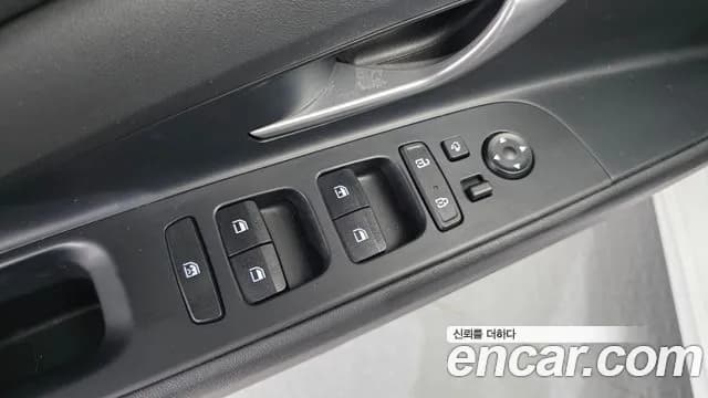 2021 Hyundai Avante (CN7) 1.6 Sold VIN KMHLM41EEMU160018 – trunk area 2021 Hyundai Avante (CN7) 1.6 Sold VIN KMHLM41EEMU160018 – trunk area