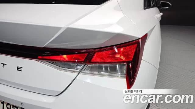 2021 Hyundai Avante (CN7) 1.6 Sold VIN KMHLM41EEMU168204 – interior seats 2021 Hyundai Avante (CN7) 1.6 Sold VIN KMHLM41EEMU168204 – interior seats