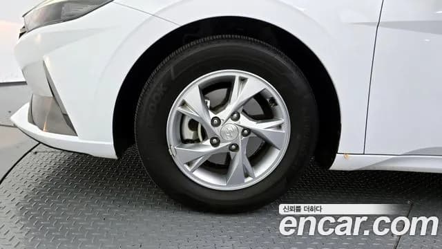 2021 Hyundai Avante (CN7) 1.6 Sold VIN KMHLM41EEMU169660 – rear exterior 2021 Hyundai Avante (CN7) 1.6 Sold VIN KMHLM41EEMU169660 – rear exterior