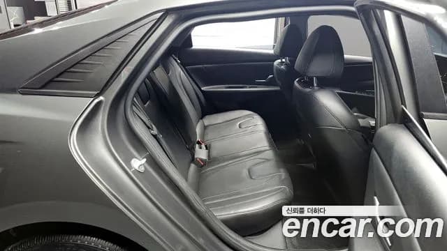 2021 Hyundai Avante (CN7) 1.6 Sold VIN KMHLM41EEMU203883 – trunk area 2021 Hyundai Avante (CN7) 1.6 Sold VIN KMHLM41EEMU203883 – trunk area