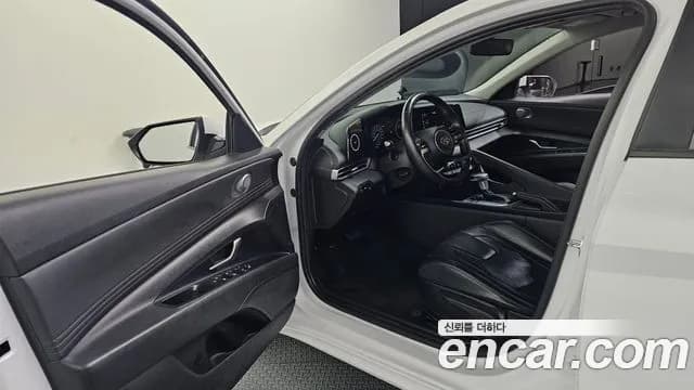 2021 Hyundai Avante (CN7) 1.6 Sold VIN KMHLM41EEMU206818 – side profile 2021 Hyundai Avante (CN7) 1.6 Sold VIN KMHLM41EEMU206818 – side profile