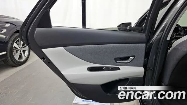 2021 Hyundai Avante (CN7) 1.6 Sold VIN KMHLM41EEMU216287 – trunk area 2021 Hyundai Avante (CN7) 1.6 Sold VIN KMHLM41EEMU216287 – trunk area