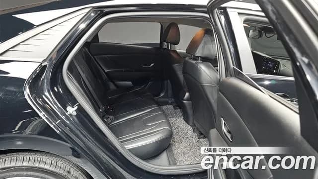 2021 Hyundai Avante (CN7) 1.6 Sold VIN KMHLM41EEMU221161 – front exterior 2021 Hyundai Avante (CN7) 1.6 Sold VIN KMHLM41EEMU221161 – front exterior
