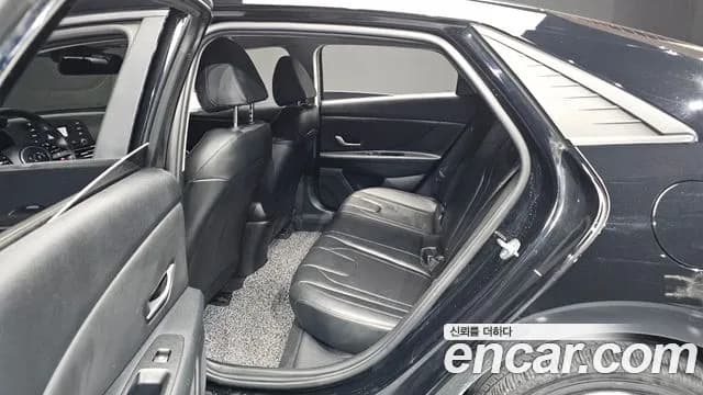 2021 Hyundai Avante (CN7) 1.6 Sold VIN KMHLM41EEMU221161 – side profile 2021 Hyundai Avante (CN7) 1.6 Sold VIN KMHLM41EEMU221161 – side profile