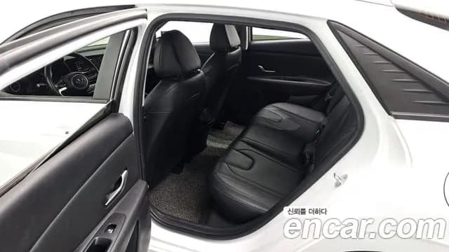 2022 Hyundai Avante (CN7) 1.6 Sold VIN KMHLM41EENU268758 – interior seats 2022 Hyundai Avante (CN7) 1.6 Sold VIN KMHLM41EENU268758 – interior seats