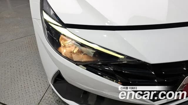 2022 Hyundai Avante (CN7) 1.6 Sold VIN KMHLM41EENU270018 – exterior detail 2022 Hyundai Avante (CN7) 1.6 Sold VIN KMHLM41EENU270018 – exterior detail