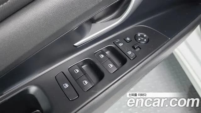 2022 Hyundai Avante (CN7) 1.6 Sold VIN KMHLM41EENU276770 – exterior detail 2022 Hyundai Avante (CN7) 1.6 Sold VIN KMHLM41EENU276770 – exterior detail
