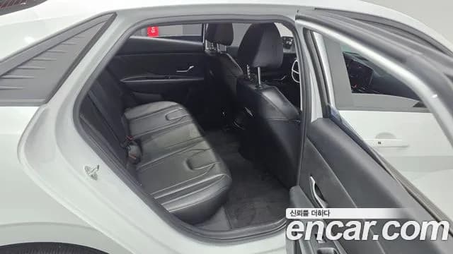 2022 Hyundai Avante (CN7) 1.6 Sold VIN KMHLM41EENU307419 – exterior detail 2022 Hyundai Avante (CN7) 1.6 Sold VIN KMHLM41EENU307419 – exterior detail