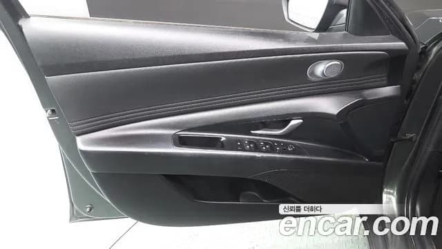 2022 Hyundai Avante (CN7) 1.6 Sold VIN KMHLM41EENU308053 – exterior detail 2022 Hyundai Avante (CN7) 1.6 Sold VIN KMHLM41EENU308053 – exterior detail