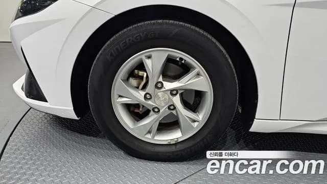 2022 Hyundai Avante (CN7) 1.6 Sold VIN KMHLM41EENU310852 – undercarriage 2022 Hyundai Avante (CN7) 1.6 Sold VIN KMHLM41EENU310852 – undercarriage