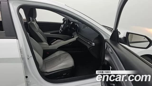 2023 Hyundai Avante (CN7) 1.6 Sold VIN KMHLM41EEPU353482 – side profile 2023 Hyundai Avante (CN7) 1.6 Sold VIN KMHLM41EEPU353482 – side profile