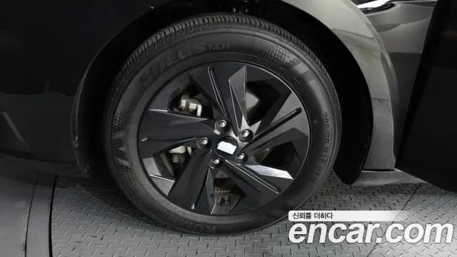 2023 Hyundai Avante (CN7) 1.6 Sold VIN KMHLM41EEPU374065 – interior seats 2023 Hyundai Avante (CN7) 1.6 Sold VIN KMHLM41EEPU374065 – interior seats