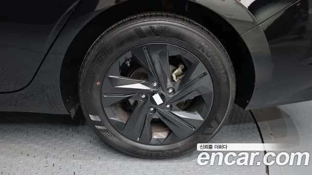 2023 Hyundai Avante (CN7) 1.6 Sold VIN KMHLM41EEPU374065 – undercarriage 2023 Hyundai Avante (CN7) 1.6 Sold VIN KMHLM41EEPU374065 – undercarriage