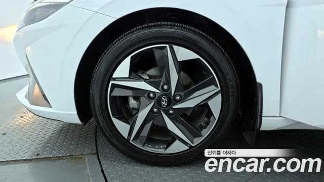2023 Hyundai Avante (CN7) 1.6 Sold VIN KMHLM41EEPU454798 – rear exterior 2023 Hyundai Avante (CN7) 1.6 Sold VIN KMHLM41EEPU454798 – rear exterior