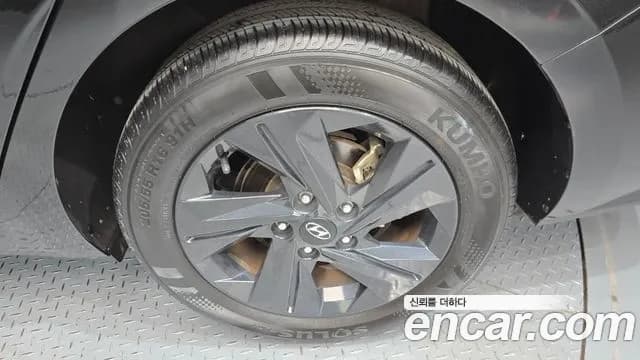 2023 Hyundai Avante (CN7) 1.6 Sold VIN KMHLM41EEPU465913 – interior seats 2023 Hyundai Avante (CN7) 1.6 Sold VIN KMHLM41EEPU465913 – interior seats
