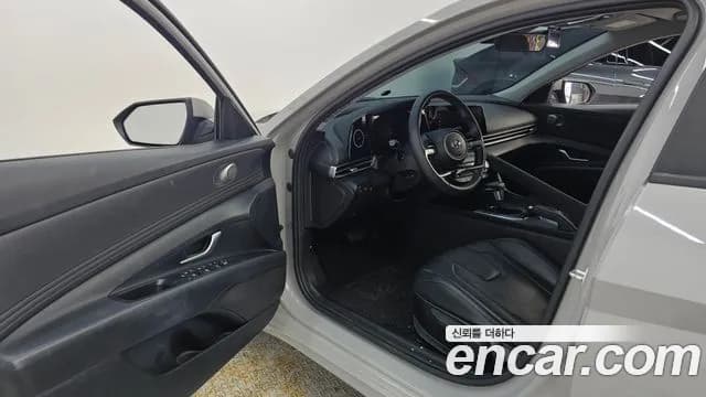 2023 Hyundai Avante (CN7) 1.6 Sold VIN KMHLM41EEPU491394 – interior seats 2023 Hyundai Avante (CN7) 1.6 Sold VIN KMHLM41EEPU491394 – interior seats