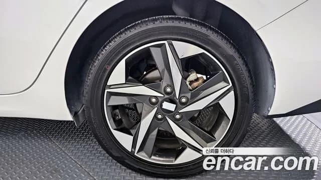 2023 Hyundai Avante (CN7) 1.6 Sold VIN KMHLM41EEPU503401 – photo 16 2023 Hyundai Avante (CN7) 1.6 Sold VIN KMHLM41EEPU503401 – photo 16