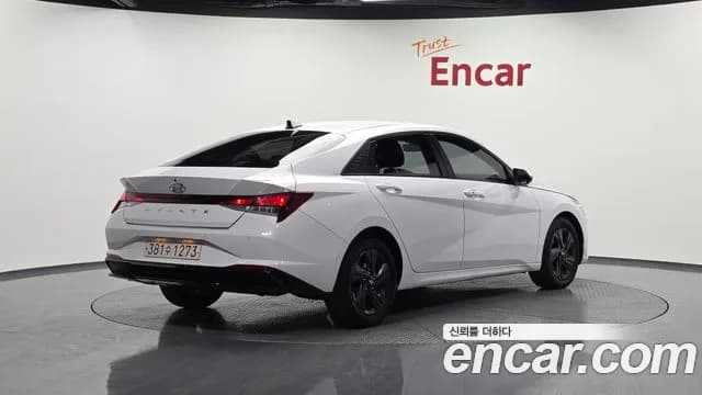 2022 Hyundai Avante Hybrid (CN7) Modern Sold VIN KMHLM41JGNU018974 – front exterior 2022 Hyundai Avante Hybrid (CN7) Modern Sold VIN KMHLM41JGNU018974 – front exterior