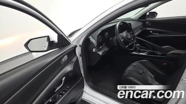 2022 Hyundai Avante Hybrid (CN7) Modern Sold VIN KMHLM41JGNU018974 – dashboard 2022 Hyundai Avante Hybrid (CN7) Modern Sold VIN KMHLM41JGNU018974 – dashboard